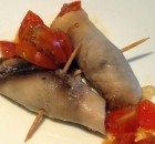 Involtini di pesce spada con pomodori e olive